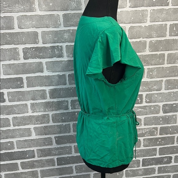 J. Crew Emerald Green Faux Wrap Peplum Blouse Size 10 Flutter Sleeve V-Neck - Picture 4 of 15